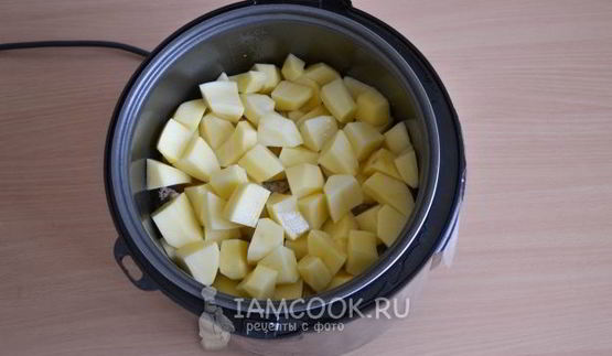 тушеный кролик с картошкой в мультиварке