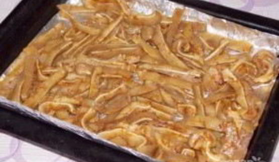 уши свиные в духовке