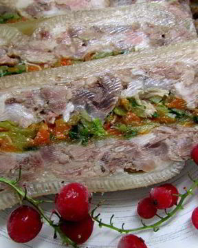 Ветчина из свиной рульки