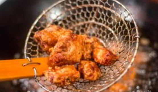 жареные свиные ребрышки