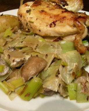 Нежный гарнир из лука-порея и грибов с маскарпоне