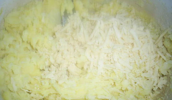 ньокки, тушенные в сливочно-грибном соусе