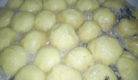 ньокки, тушенные в сливочно-грибном соусе