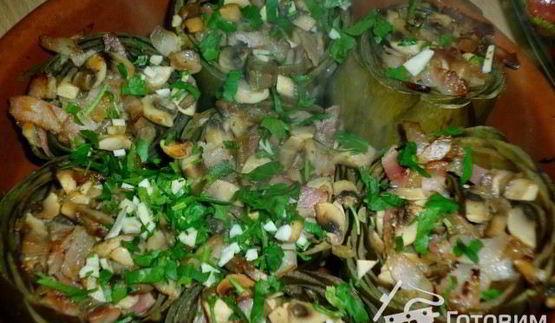 артишоки фаршированные грибами и беконом