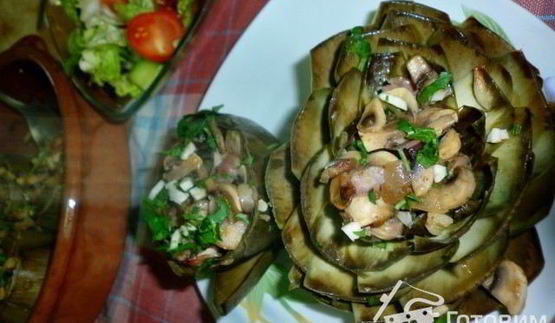 артишоки фаршированные грибами и беконом
