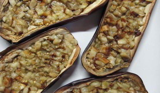 баклажаны фаршированные мясом и овощами