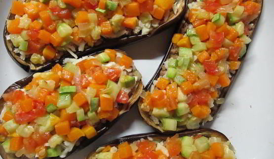 баклажаны фаршированные мясом и овощами