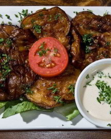 Рецепт баклажанов на гриле с йогуртовым соусом