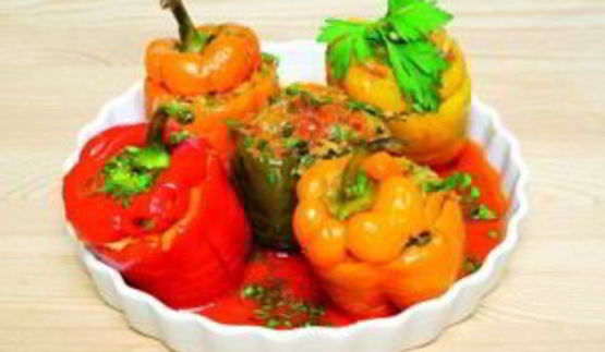 болгарский перец, фаршированный овощами