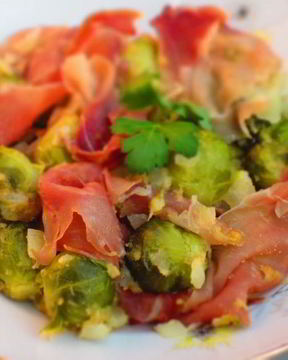 Брюссельская капуста с пармской ветчиной