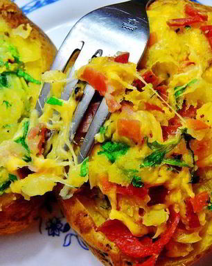 Дважды запеченный картофель с двумя начинками