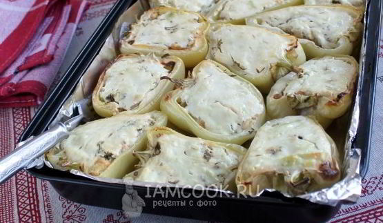 фаршированные половинки перца в духовке