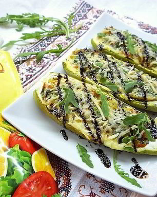 Кабачки фаршированные грибами и кускусом