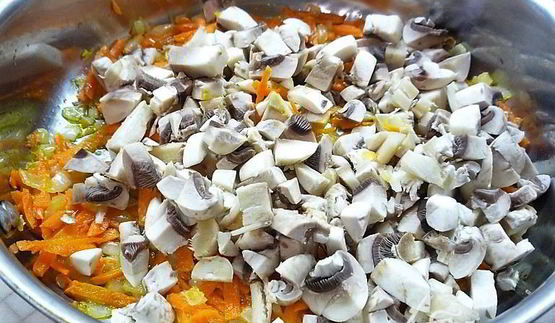 кабачки фаршированные грибами и кускусом