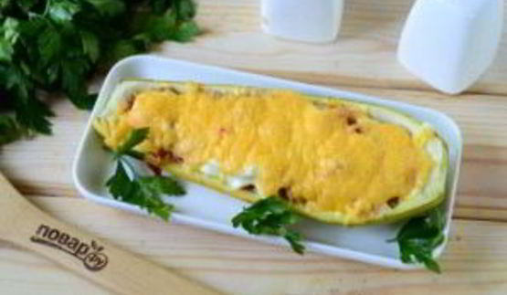 кабачки, фаршированные куриной грудкой