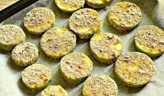 кабачки в панировке