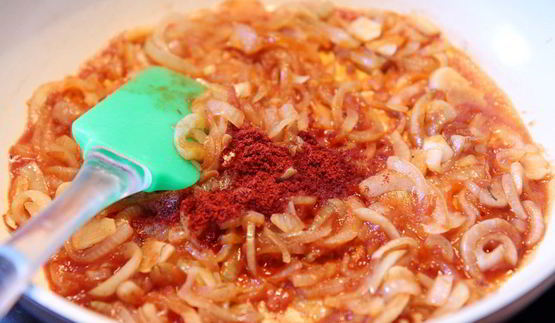 кабачки в томатно-луковом соусе