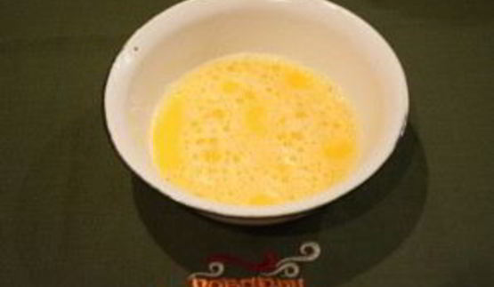 кабачки жареные с чесноком и яйцом