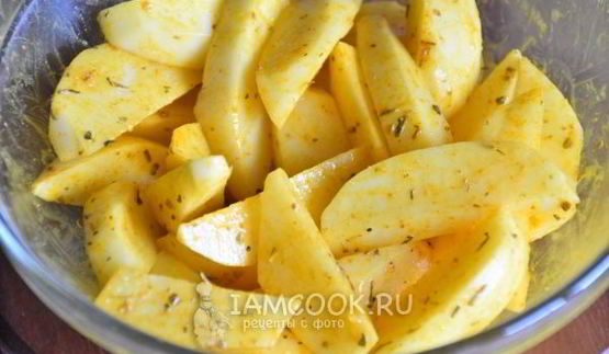 картофель, запеченный в рукаве