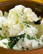 Овощи, тушеные в горшочке