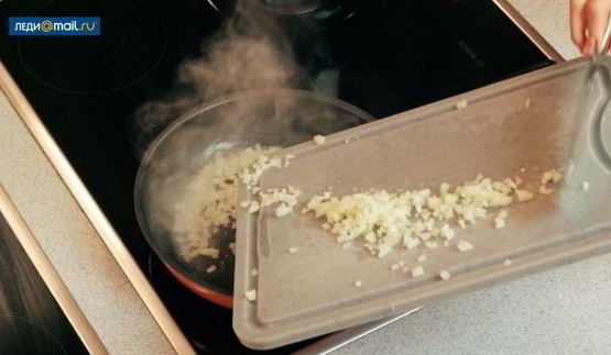 стручковая фасоль в томатном соусе