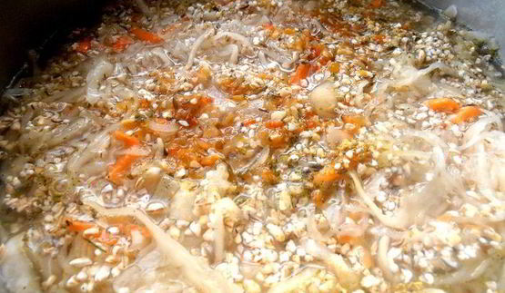 томленая капуста с рулькой по-эстонски