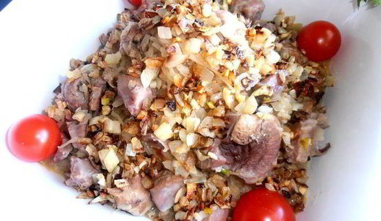 томленая капуста с рулькой по-эстонски