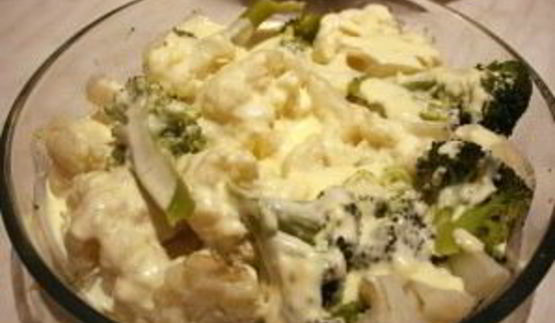 цветная капуста, запеченная под соусом