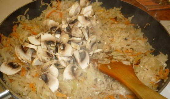 тушеная квашеная капуста не по-немецки