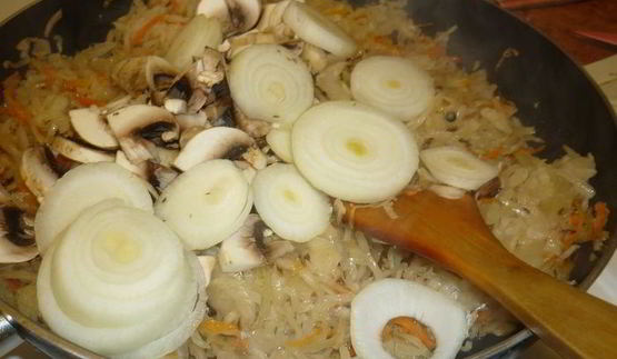 тушеная квашеная капуста не по-немецки