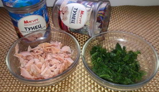 запеченные перцы с тунцом, рисом и чечевицей