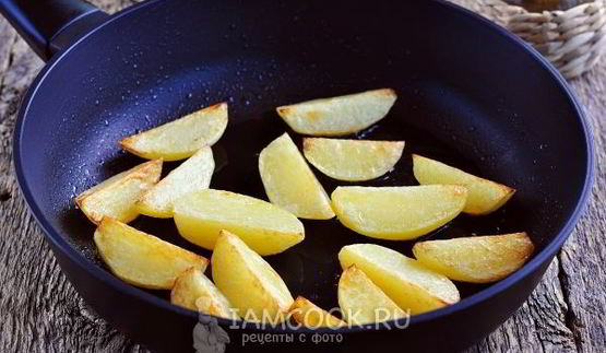 жареные баклажаны с картошкой