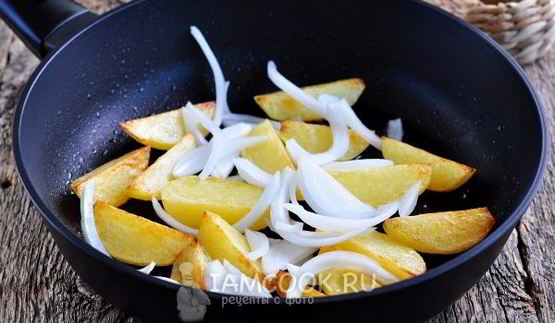 жареные баклажаны с картошкой