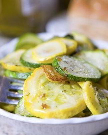 Рецепт жареных цукини с чесноком