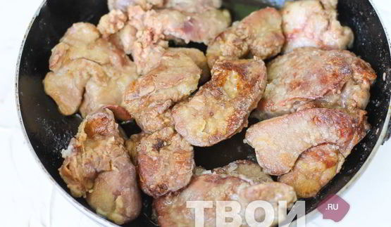 куриная печень, жареная с луком