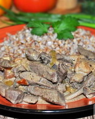 Печень по-строгановски