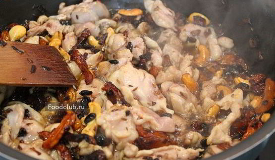 откидной плов с курицей и курагой