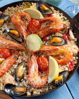 Паэлья с морепродуктами
