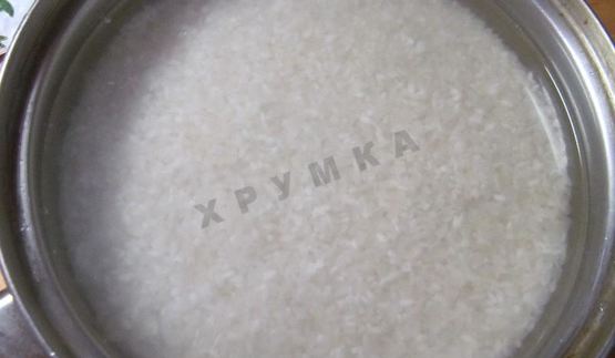 плов из утки в казане на плите