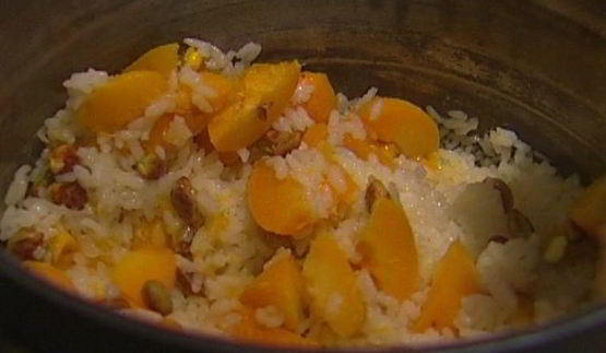 плов с фисташками и абрикосами