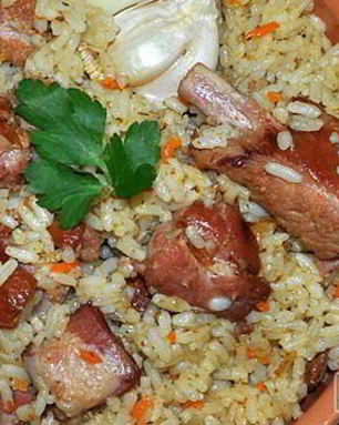 Плов с копчеными ребрышками