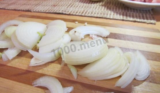 плов в кастрюле с курицей