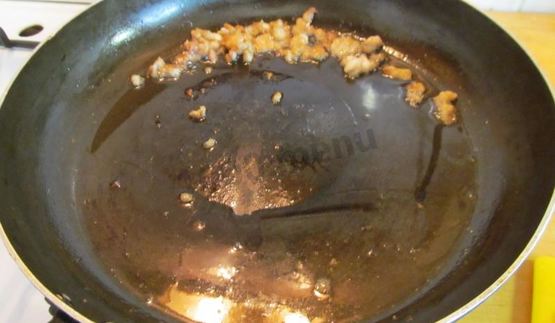 плов в кастрюле с курицей