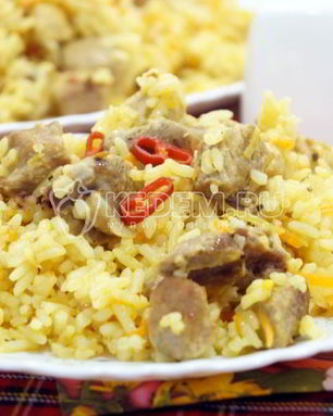 Плов в мультиварке со свининой