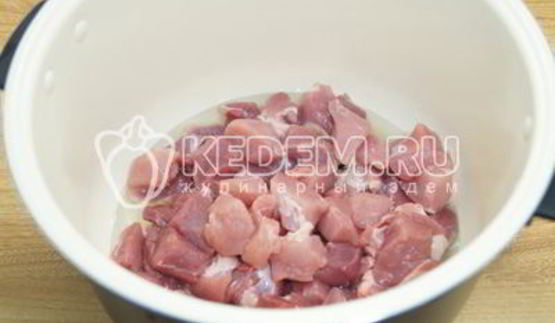 плов в мультиварке со свининой