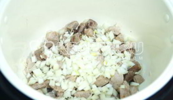 плов в мультиварке со свининой