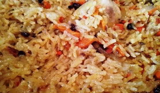 разобранный плов с бараниной