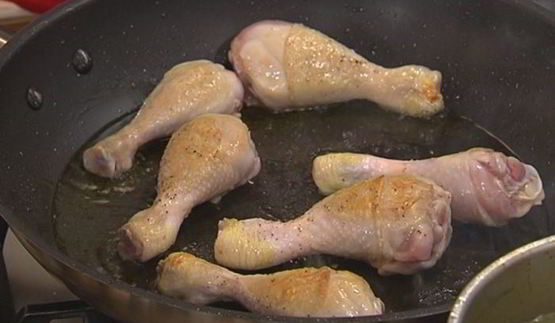 весенняя паэлья с курицей и молодыми овощами