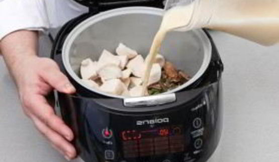 фрикасе из курицы в мультиварке