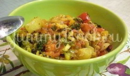 летнее рагу из вкусных овощей